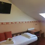 リバティ ホテル 2*