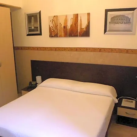 Liberty Hotel 2*