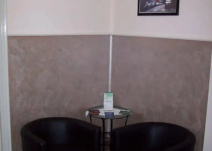 リバティ ホテル 2*