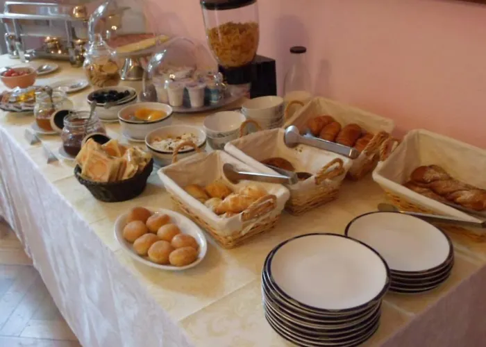 リバティ ホテル 2*