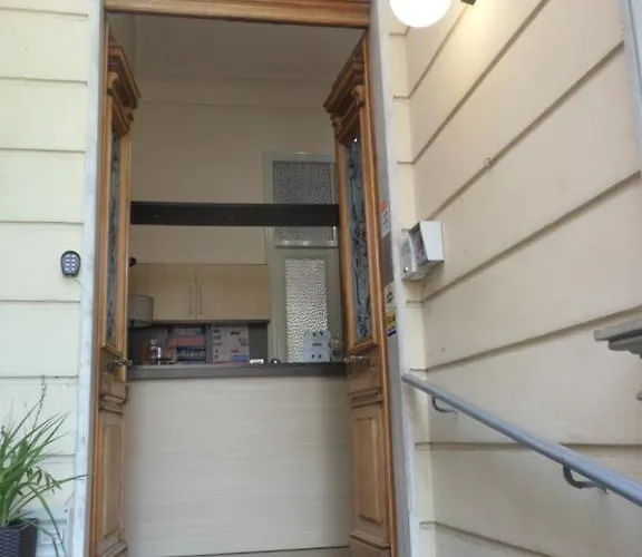 リバティ ホテル サンレモ