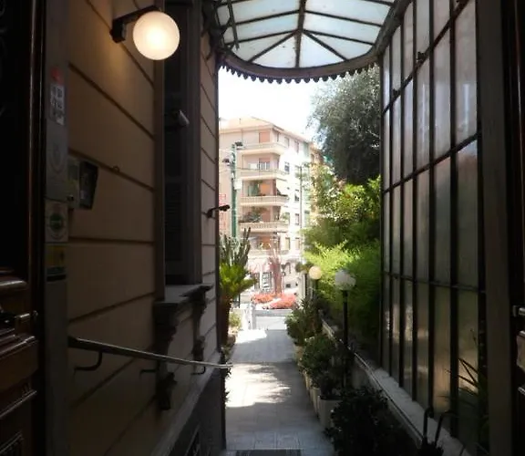 リバティ ホテル